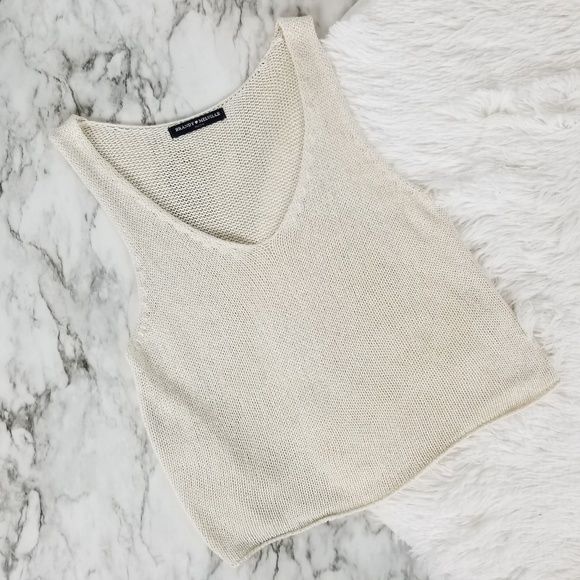 Brandy Melville Tops - Brandy Melville sweater knit v neck cropped tank